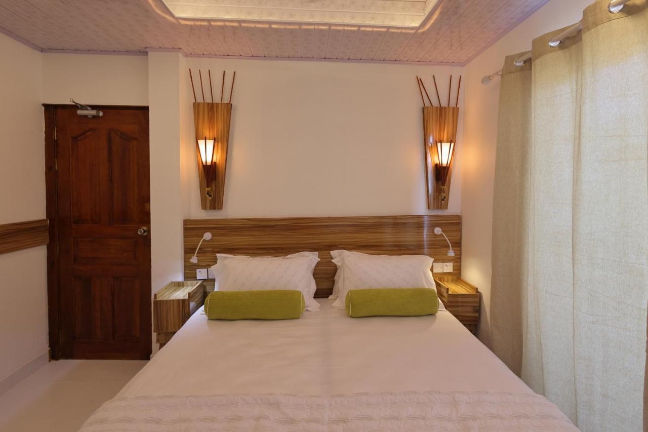 Hotel Batuta Maldives Fourson à Thulusdhoo Extérieur photo