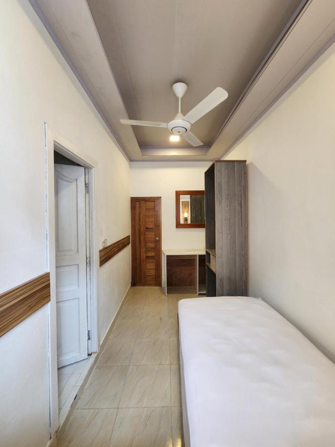 Hotel Batuta Maldives Fourson à Thulusdhoo Extérieur photo